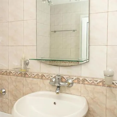 Daire Modern Bright Close To Center And Grand Mall