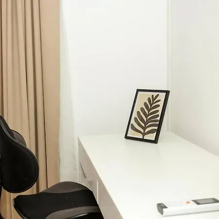 Modern Bright Close To Center And Grand Mall Apartment Warna